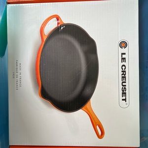 Le Creuset Cherry Red Cast Iron Pan. Never opened!